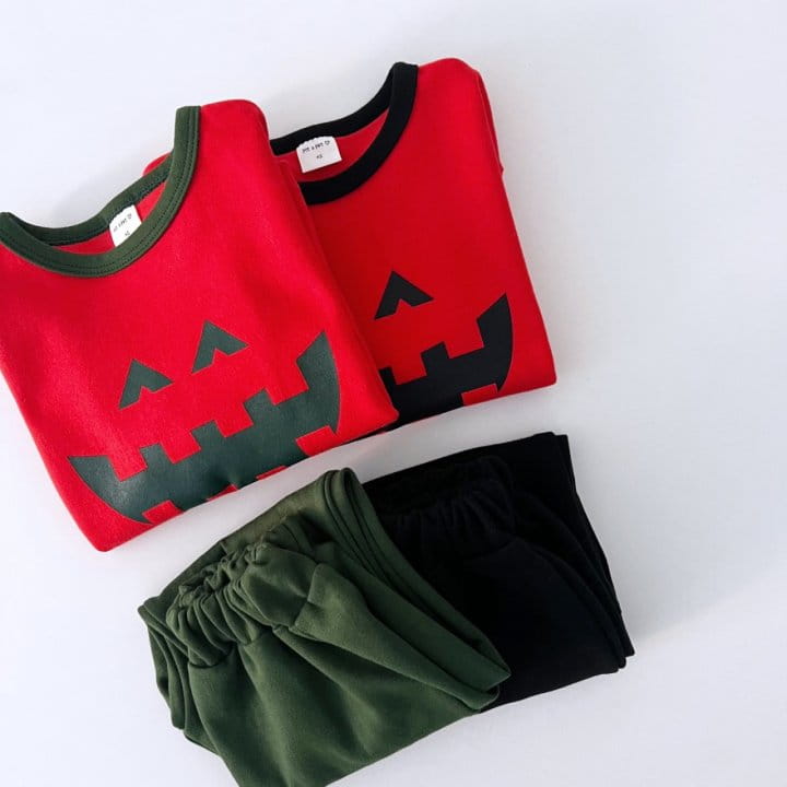 Pitapat - Korean Children Fashion - #fashionkids - Smile Halloween Top Bottom Set - 3