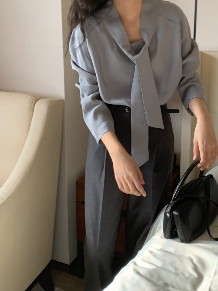 Renouveau - Korean Women Fashion - #momslook - Lumi Blouse - 6