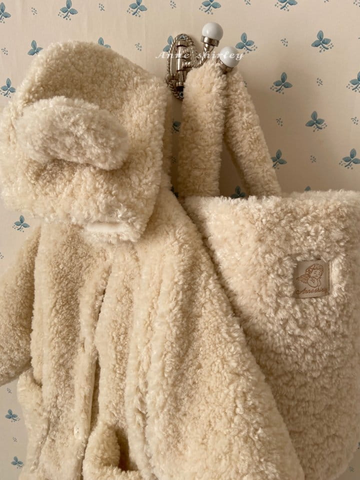 Anne Shirley - Korean Baby Fashion - #babyoutfit - Polar Bear Coat