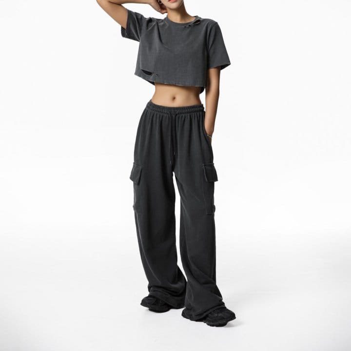 Paper Moon - Korean Women Fashion - #momslook - pigment pocket detail cargo sweat pants  - 2