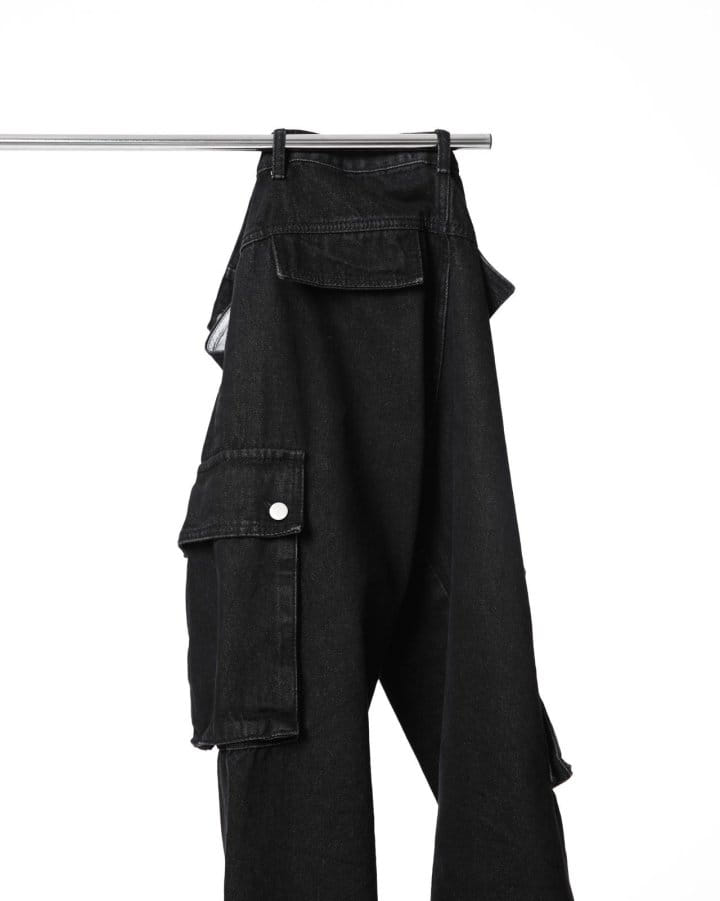 Paper Moon - Korean Women Fashion - #restrostyle - washed black denim low - rise pocket cargo jeans - 6