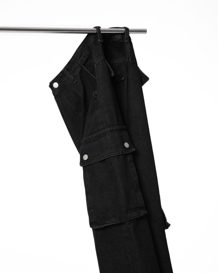 Paper Moon - Korean Women Fashion - #vintageinspired - washed black denim low - rise pocket cargo jeans - 3