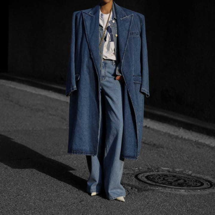 Paper Moon - Korean Women Fashion - #momslook -  LUX peaked lapel detail oversized washed denim coat   - 4