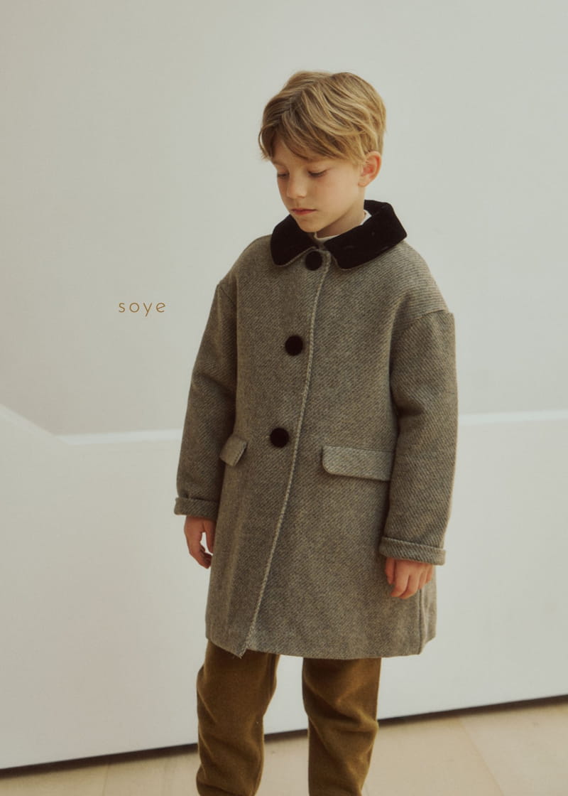 Soye - Korean Children Fashion - #Kfashion4kids - Velvet Ring Coat