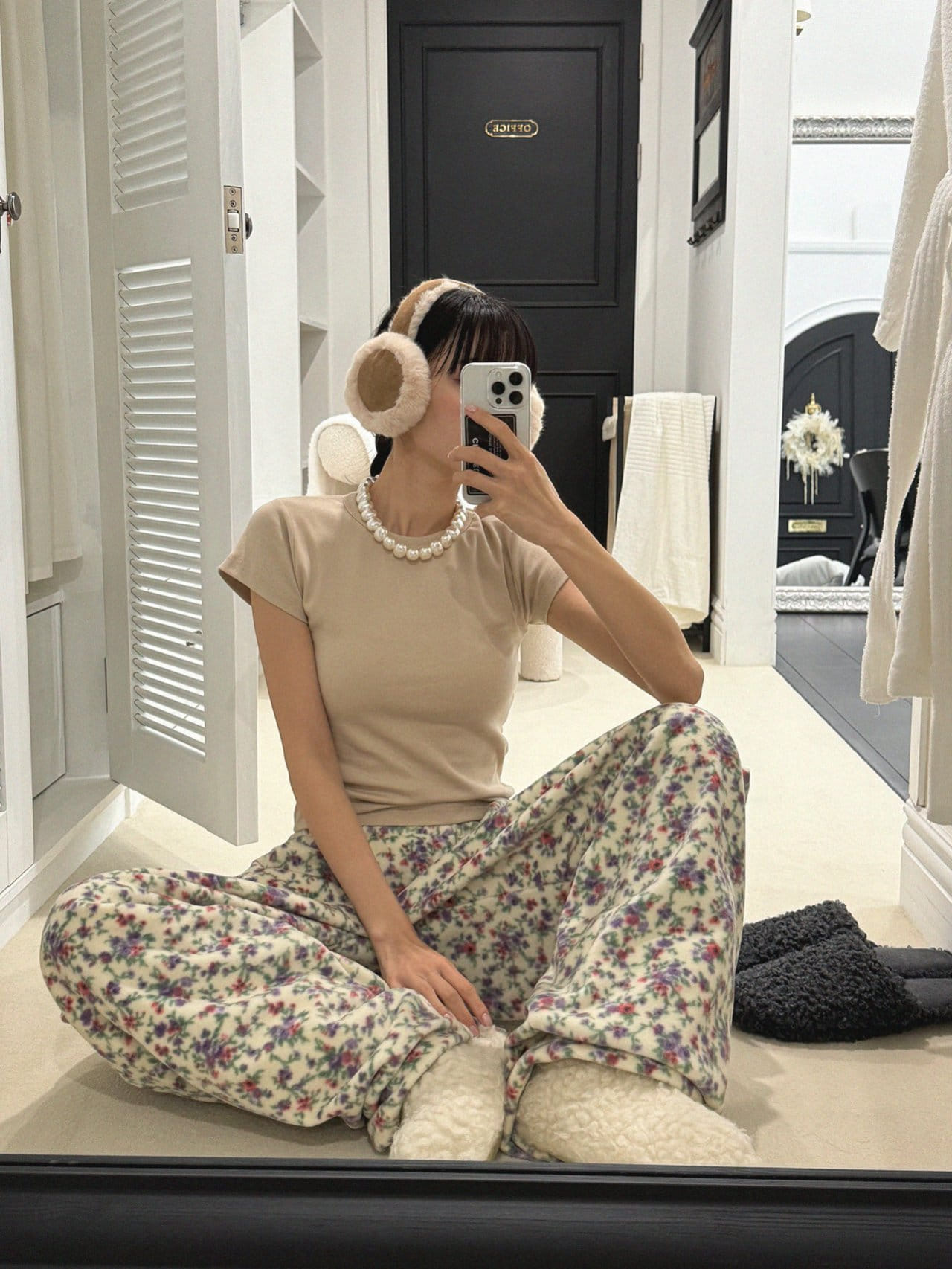 Auver_Fit - Korean Women Fashion - #momslook - Fleece Flower Cargo Pants - 9