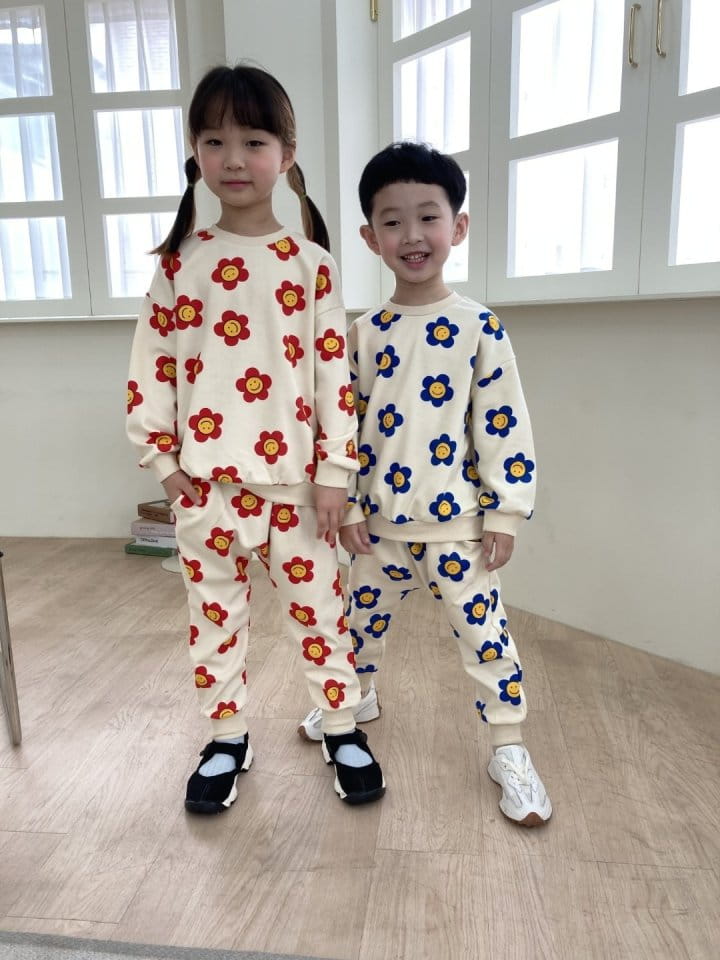 Heart Baby - Korean Children Fashion - #childofig - Fleece Daisy Top Bottom Set