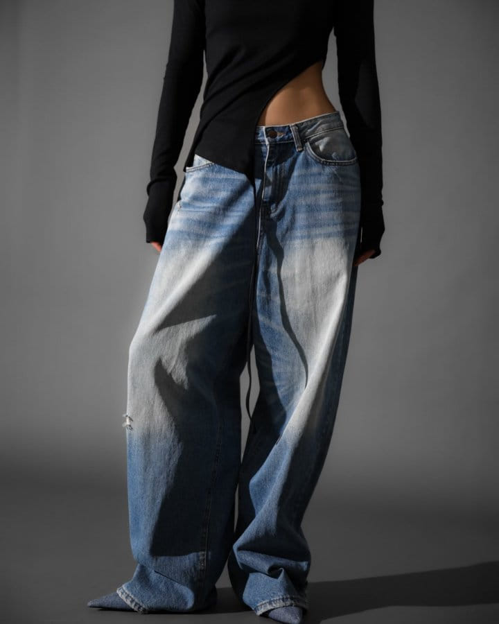 Paper Moon - Korean Women Fashion - #momslook -  Vintage Blue Distressed Damage Wash Wide Leg Jeans  - 5