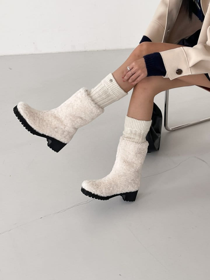 Ssangpa - Korean Women Fashion - #thelittlethings -   Mt 1413 Boots - 10