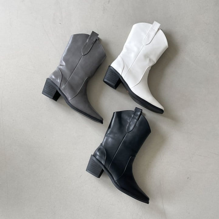 Ssangpa - Korean Women Fashion - #womensfashion -  Udc 3058 Boots - 9