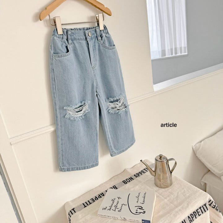 Article - Korean Children Fashion - #childrensboutique - Cloy Tear Jeans - 2