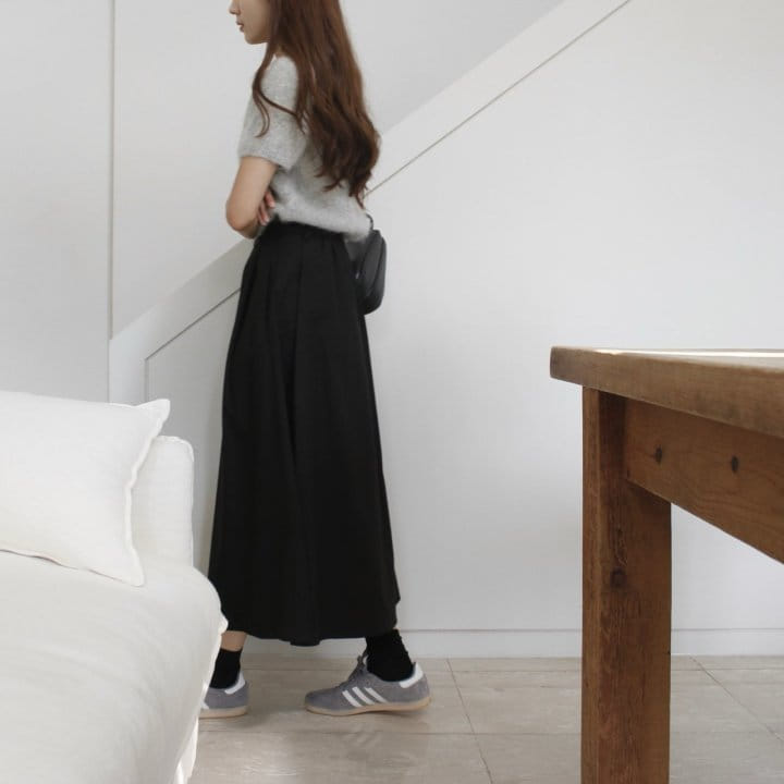 Moani - Korean Women Fashion - #momslook - Noir Back Banded Flare Pleats Skirt - 10