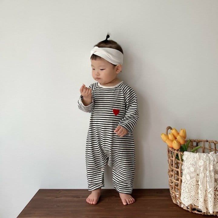 Moran - Korean Baby Fashion - #babyboutique - Mono Heart Body Suit - 9