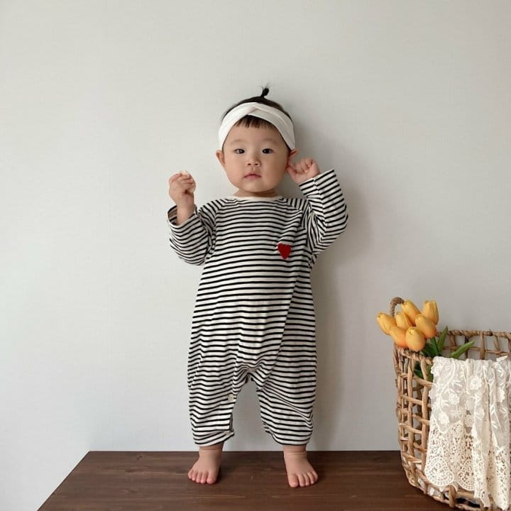 Moran - Korean Baby Fashion - #babyootd - Mono Heart Body Suit - 2