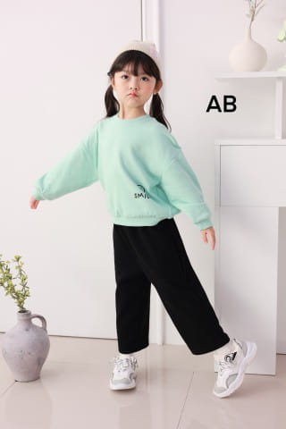 Muy Bien - Korean Children Fashion - #childofig - Hello Sweatshirt - 6