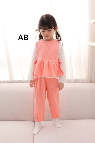 Muy Bien - Korean Children Fashion - #fashionkids - Loving Top Bottom Set - 12