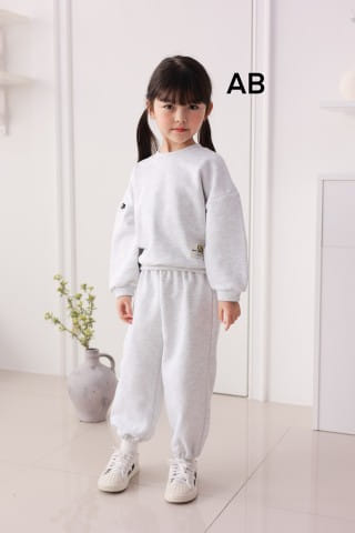 Muy Bien - Korean Children Fashion - #kidzfashiontrend - Ppaekkkom Top Bottom Set - 10