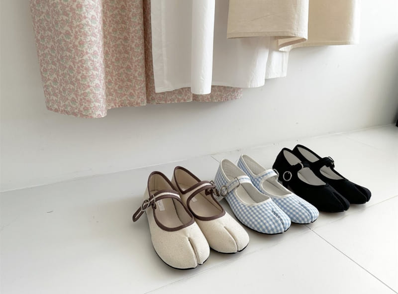 Neko - Korean Children Fashion - #fashionkids - A033  Hinoki  Flats & Ballerinas - 2