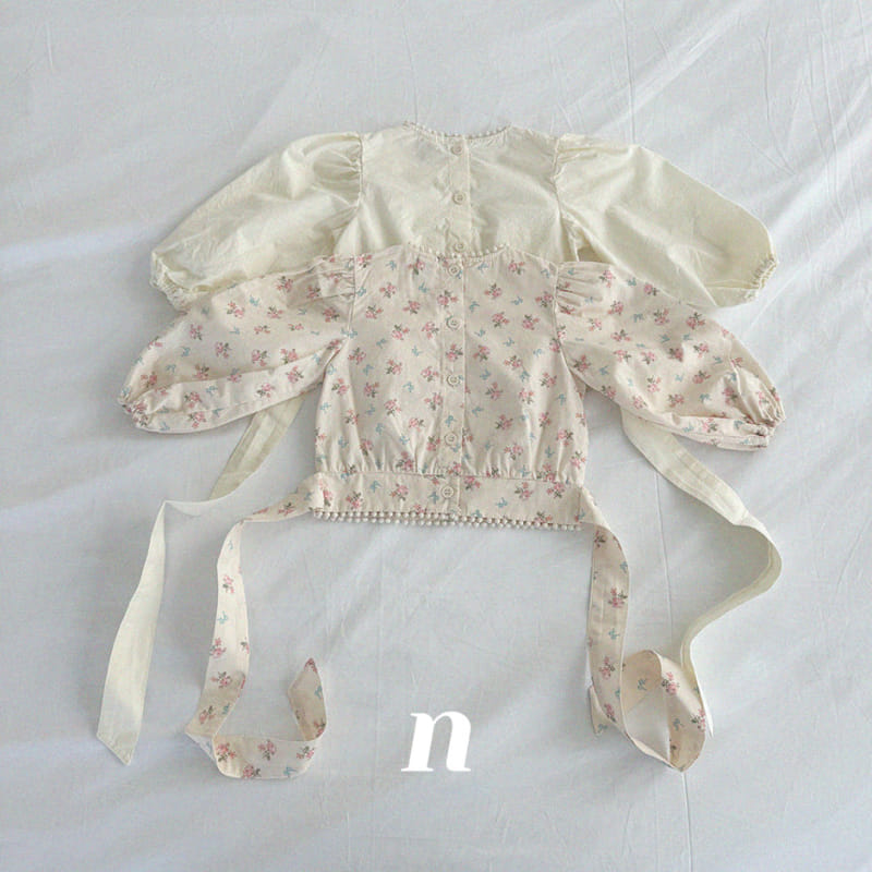 Ninibello - Korean Children Fashion - #fashionkids - Loen Back Ribbon Blouse