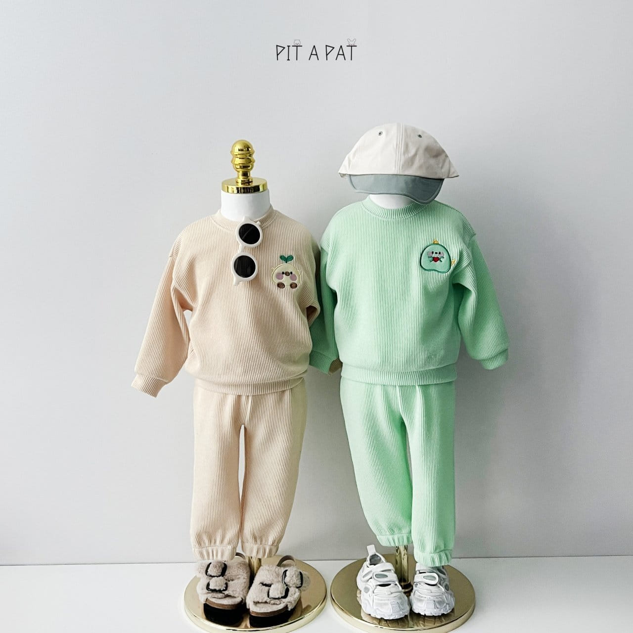 Pitapat - Korean Children Fashion - #kidsshorts - Four Knit Top Bottom Set - 7