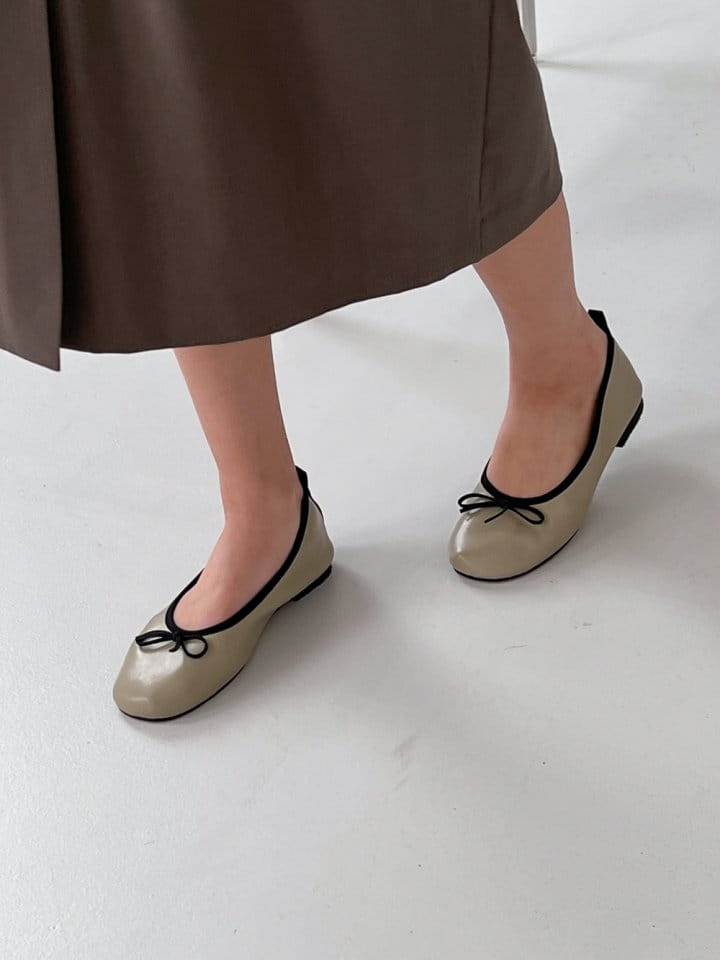 Ssangpa - Korean Women Fashion - #momslook - UDC 8155 Flats & Ballerinas - 2