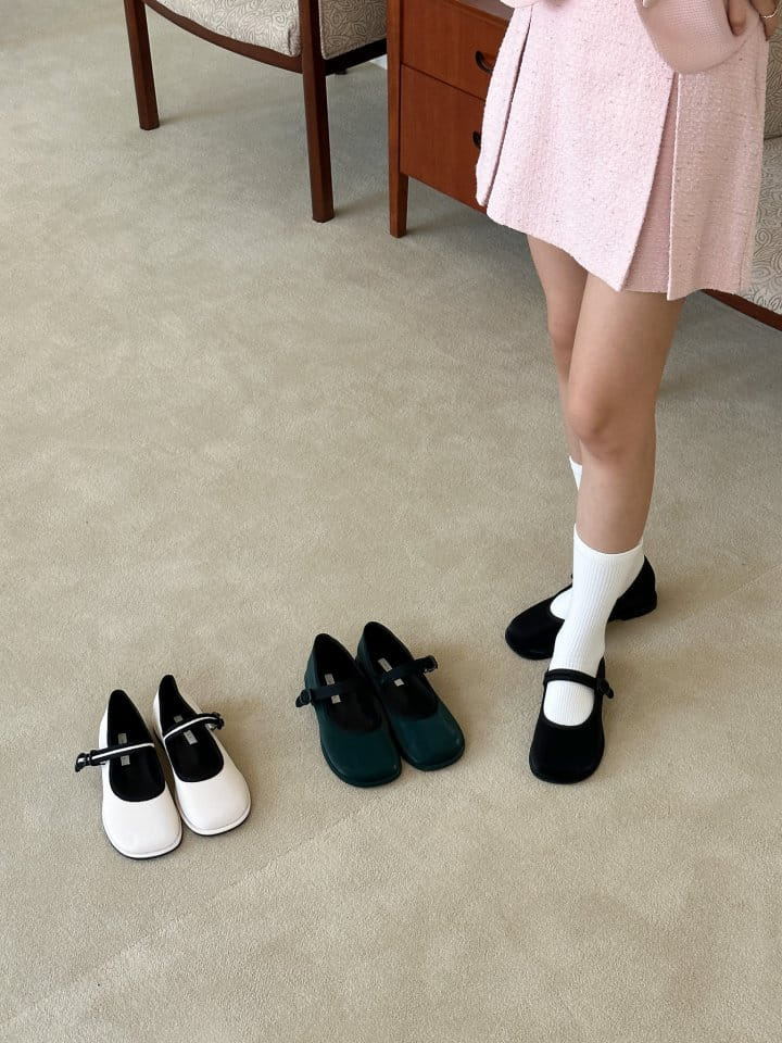 Ssangpa - Korean Women Fashion - #thelittlethings - UDC 8236 Flats & Ballerinas - 4