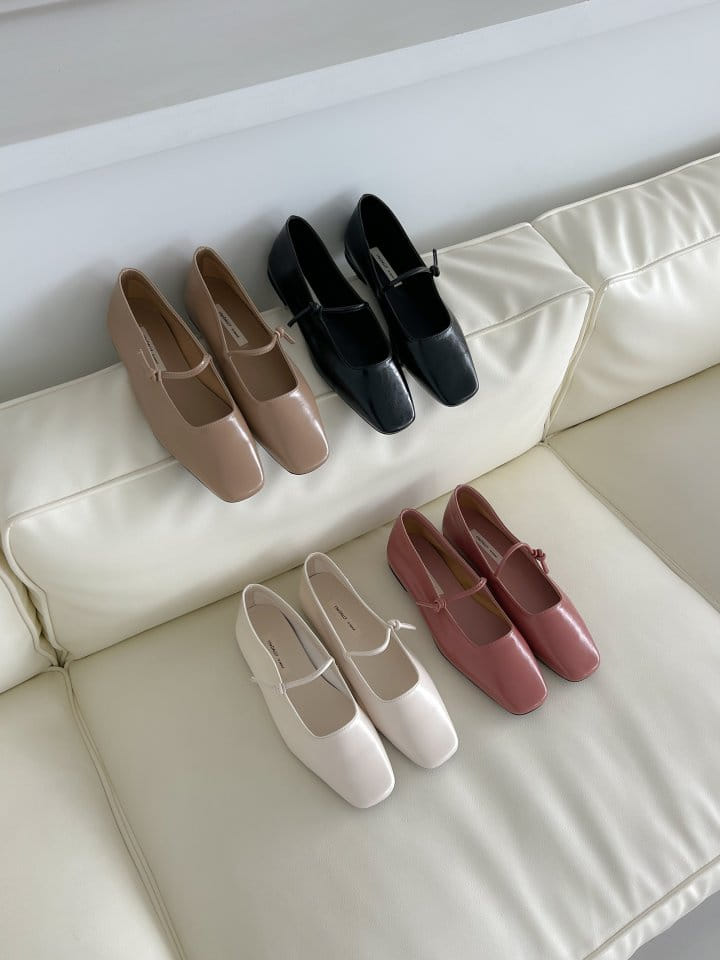 Ssangpa - Korean Women Fashion - #momslook - UDC 8300 Flats & Ballerinas