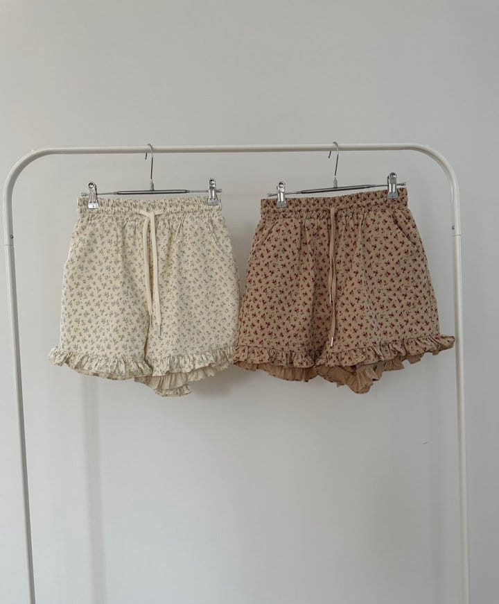 Bricklane - Korean Women Fashion - #shopsmall - Cozy Frill Shorts 