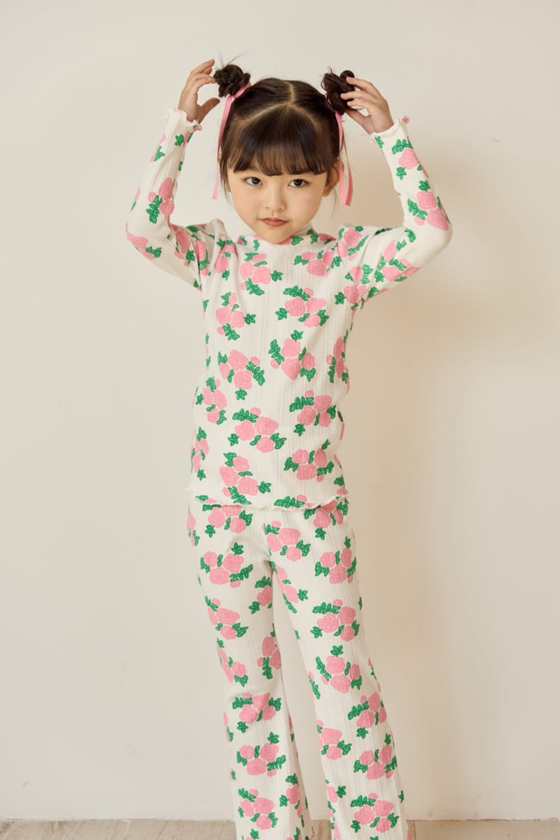 Ggomare - Korean Children Fashion - #Kfashion4kids - Flower Shirring Tee