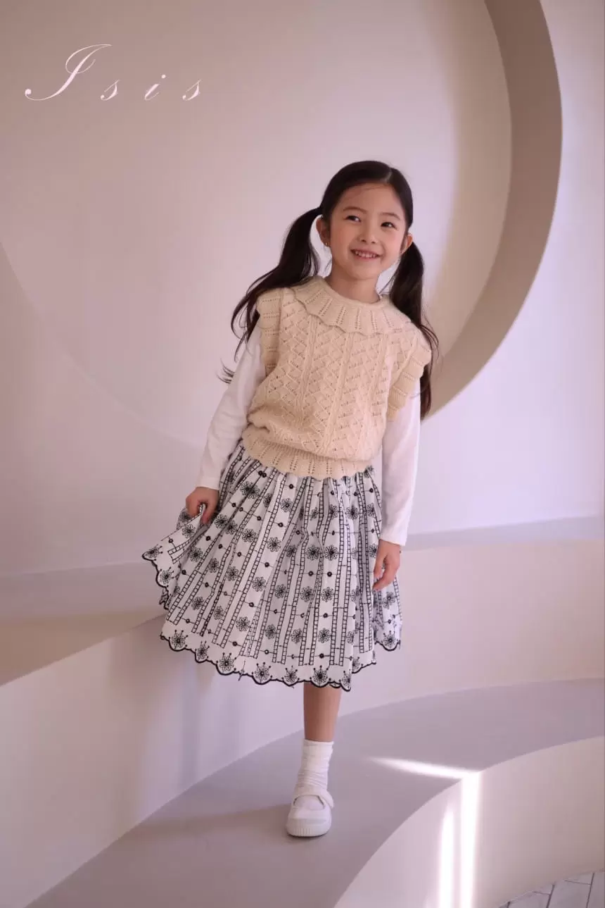 Isis - Korean Children Fashion - #kidsstore - Punching Scarlet Skirt - 3