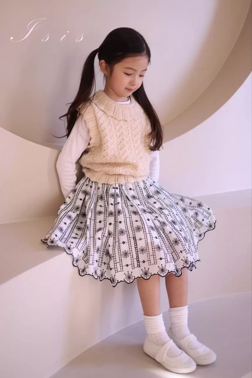 Isis - Korean Children Fashion - #kidsstore - Punching Scarlet Skirt - 4