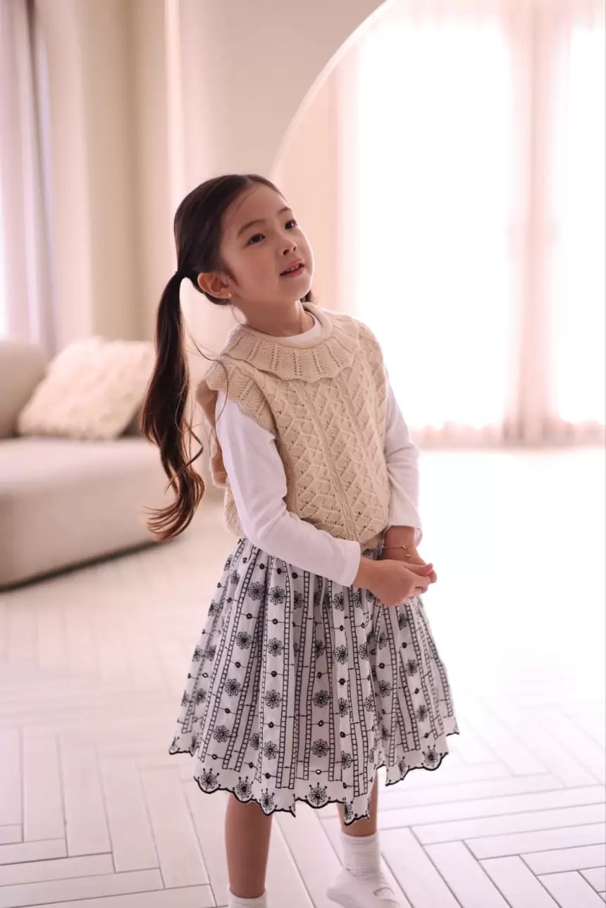 Isis - Korean Children Fashion - #littlefashionista - Punching Scarlet Skirt - 6