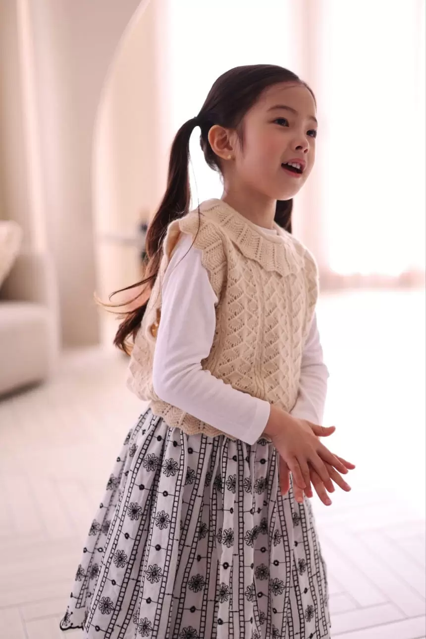 Isis - Korean Children Fashion - #magicofchildhood - Punching Scarlet Skirt - 7