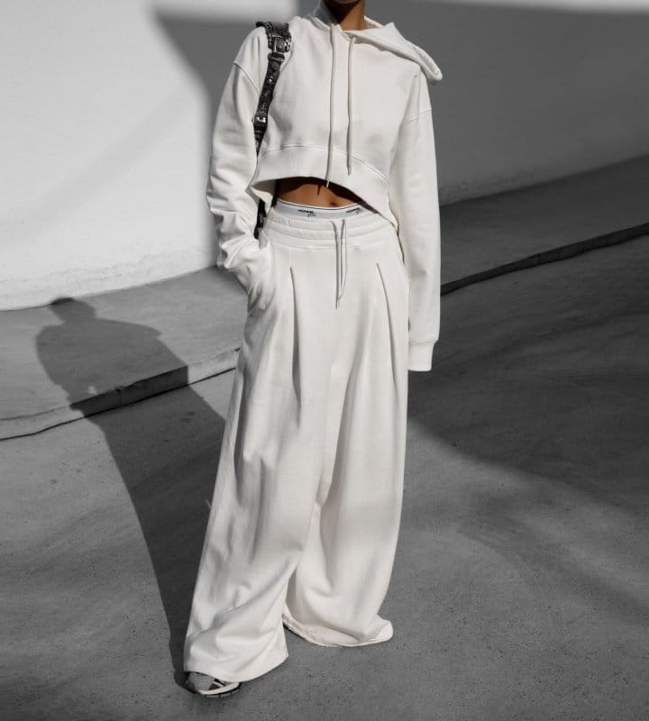 Paper Moon - Korean Women Fashion - #womensfashion - Pin - Tuck Detail Sweat Wide Pants - 4