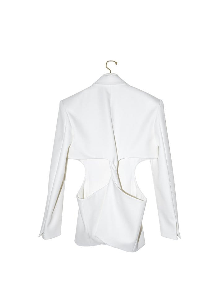 Paper Moon - Korean Women Fashion - #momslook - Squared Shoulder Cut Out Waist Detail Minimal Blazer  - 6