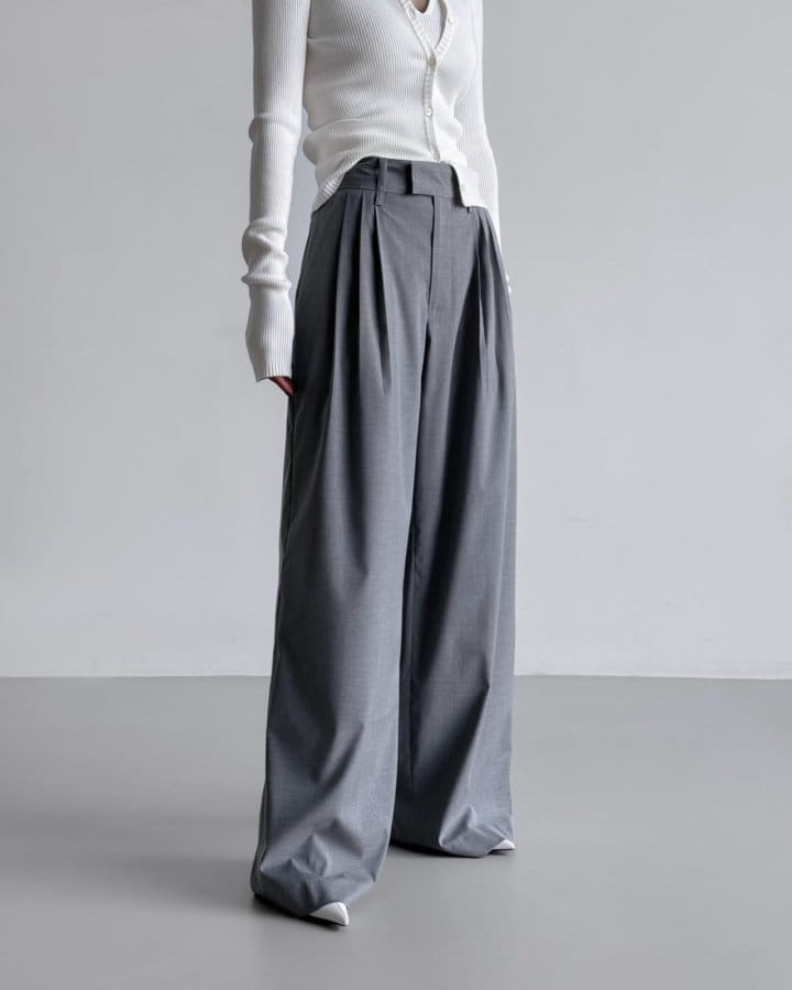 Paper Moon - Korean Women Fashion - #pursuepretty - Three Pin - Tuck Detail Wide Trousers - 4