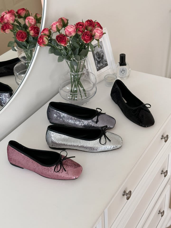 Ssangpa - Korean Women Fashion - #momslook - UDC 8238  Flats & Ballerinas