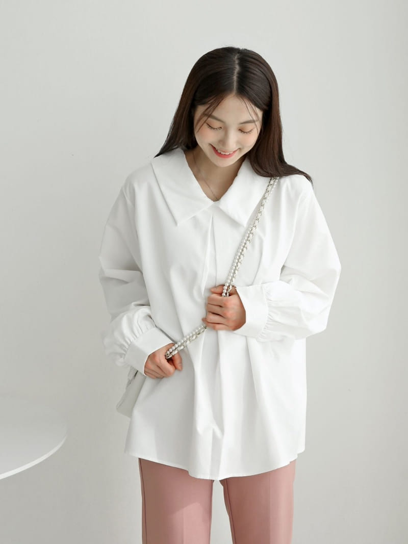 Theggllim - Korean Women Fashion - #momslook - Collar Wintuck Blouse 