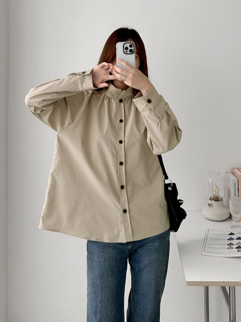 Theggllim - Korean Women Fashion - #momslook - High Neck Shirt Blouse 