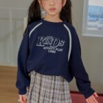 Kinds Raglan Sweatshirt