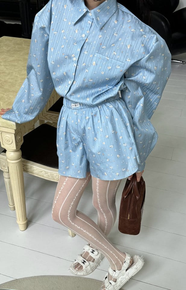 Auver_Fit - Korean Women Fashion - #womensfashion - Flower Pajamas Top Bottom Set - 4