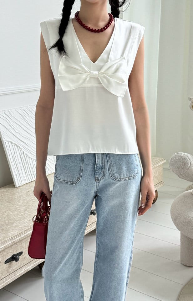 Auver_Fit - Korean Women Fashion - #womensfashion - Satin Ribbon Sleeveless Tee - 2