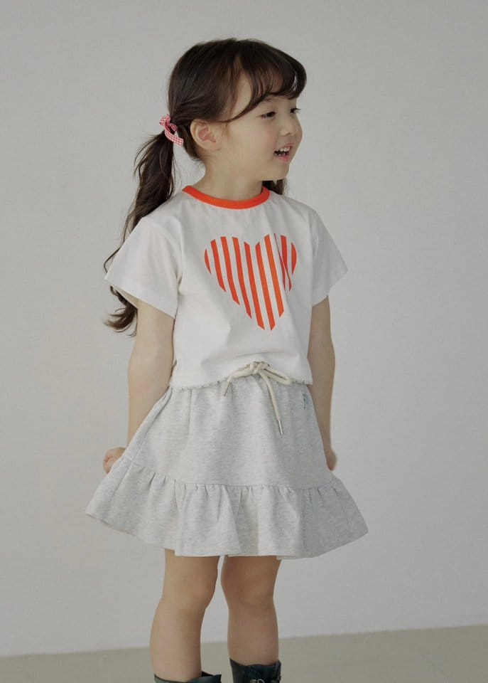 Bienvenu - Korean Children Fashion - #discoveringself - Heart Short Sleeve Tee - 5