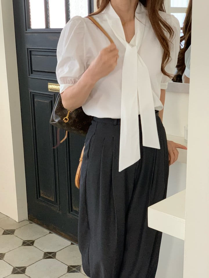 Elmu - Korean Women Fashion - #momslook - Blanc Tie Blouse - 2