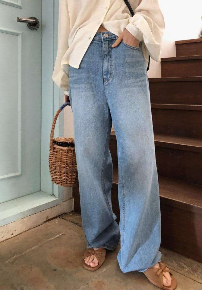 I'm here - Korean Women Fashion - #womensfashion - 837 Hem Vintage Wide Denim Pants