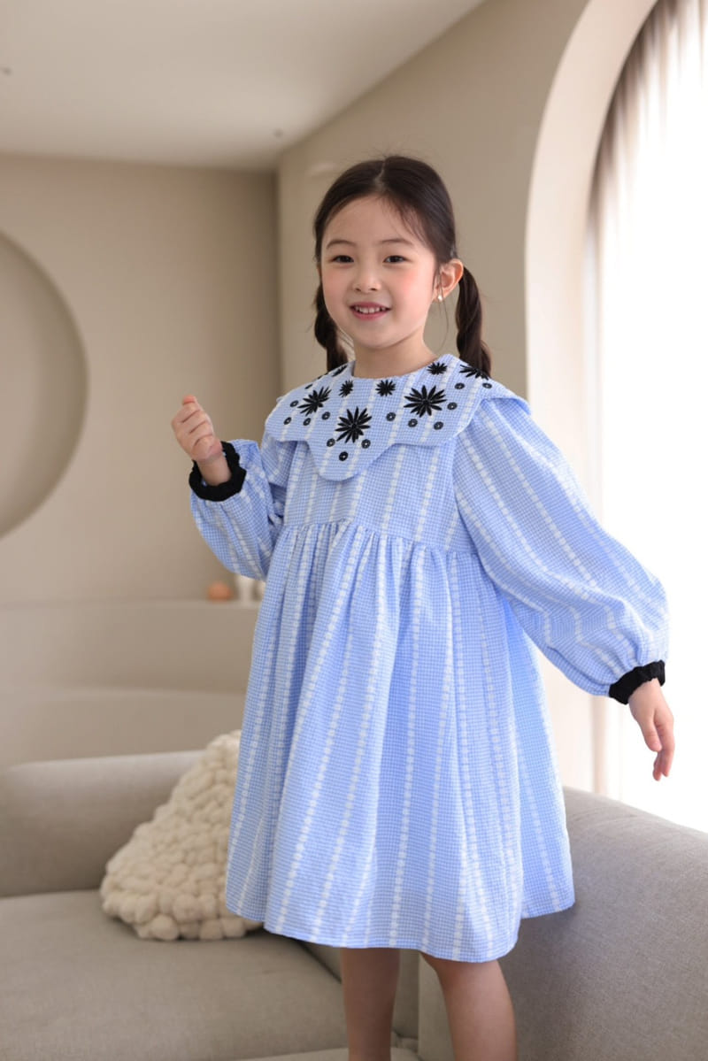 Isis - Korean Children Fashion - #magicofchildhood - Ccobang Black Embroidery One-Piece - 5