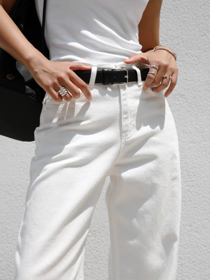 Paper Moon - Korean Women Fashion - #romanticstyle - High Rise Wide Leg White Denim Pants - 3