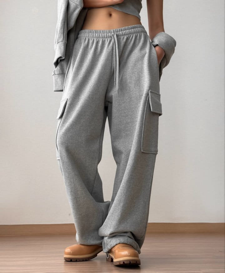 Paper Moon - Korean Women Fashion - #thatsdarling - Cargo Pocket Wide Sweatpants  - 6