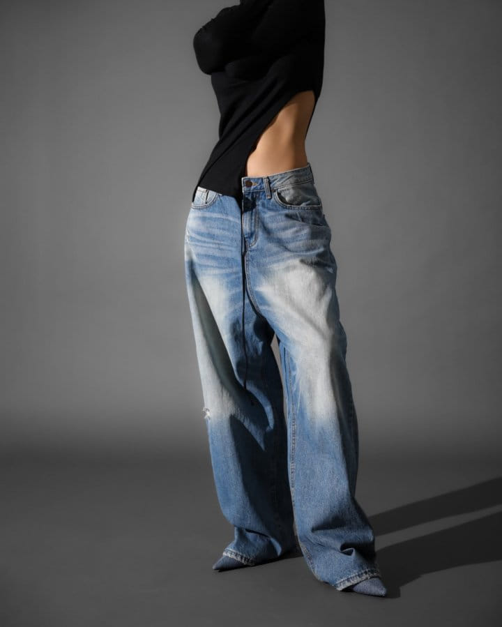 Paper Moon - Korean Women Fashion - #womensfashion - Vintage Blue Distressed Damage Wash Wide Leg Jeans  - 3