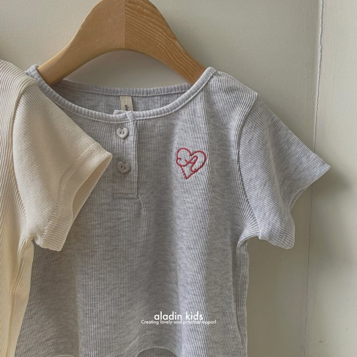 Aladin - Korean Children Fashion - #fashionkids - Heart Embroidery Tee - 4