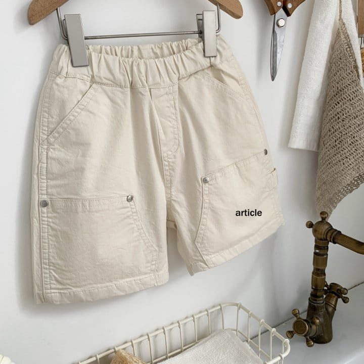 Article - Korean Children Fashion - #kidzfashiontrend - Unique Rivet Shorts - 3